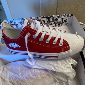 Arkansas Razorback Converse